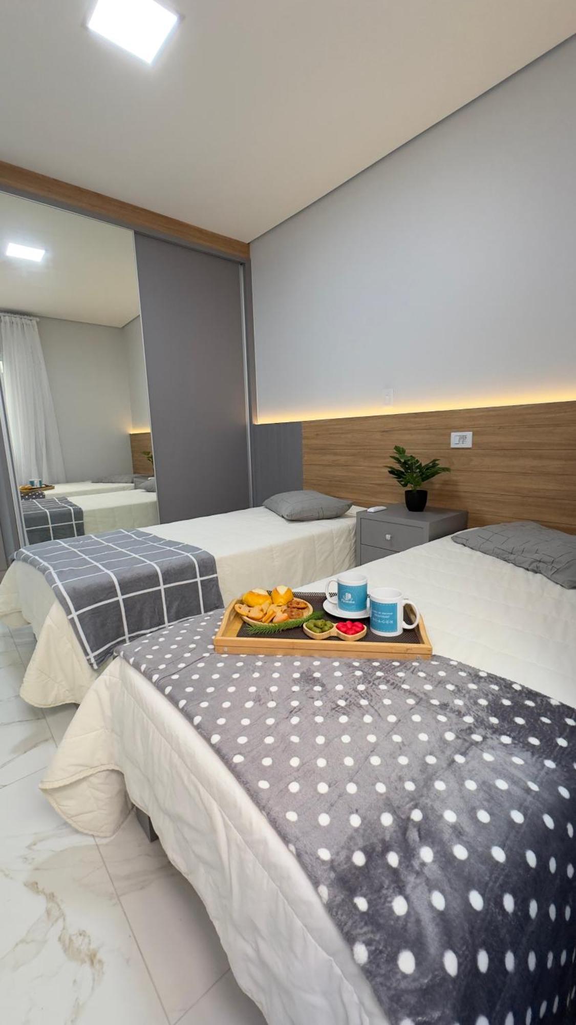 Apto Das Lavandas - 2 Quartos - Apto Todo Climatizado - A 150M Do Parque Termal! Пиратуба Экстерьер фото